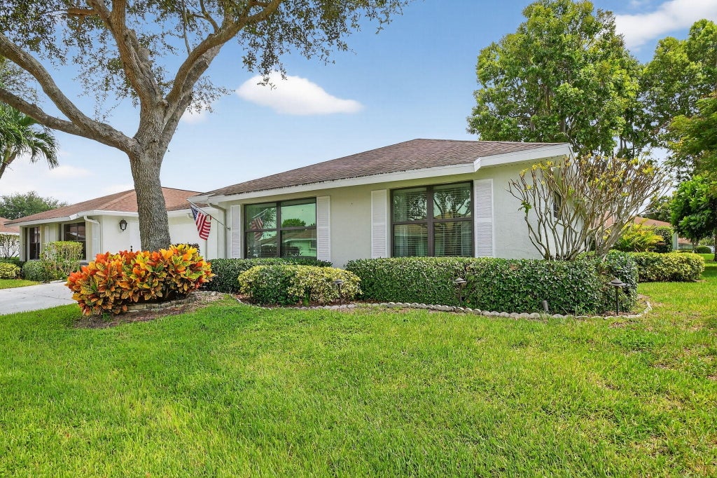Photo of 9900 Chestnut Tree Terrace #B, Boynton Beach, FL 33436 (MLS # R11122619)
