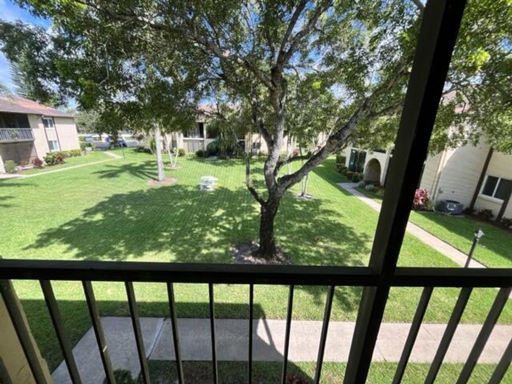 Photo of 304 Pine Ridge C2 Circle #C-2, Greenacres, FL 33463 (MLS # R11047055)