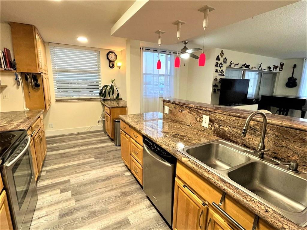 Hillcrest 21 - Residential