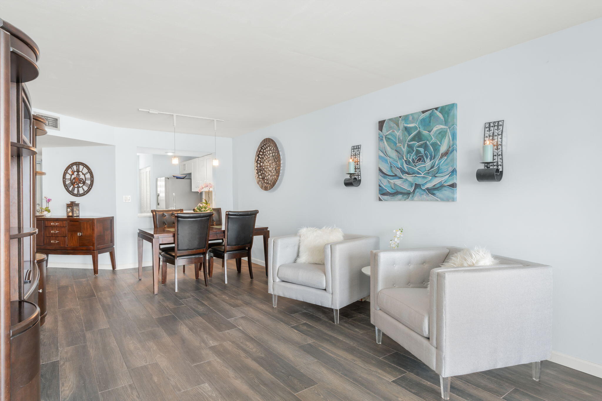 LAKE EMERALD CONDOMINIUM NO SIX - Residential