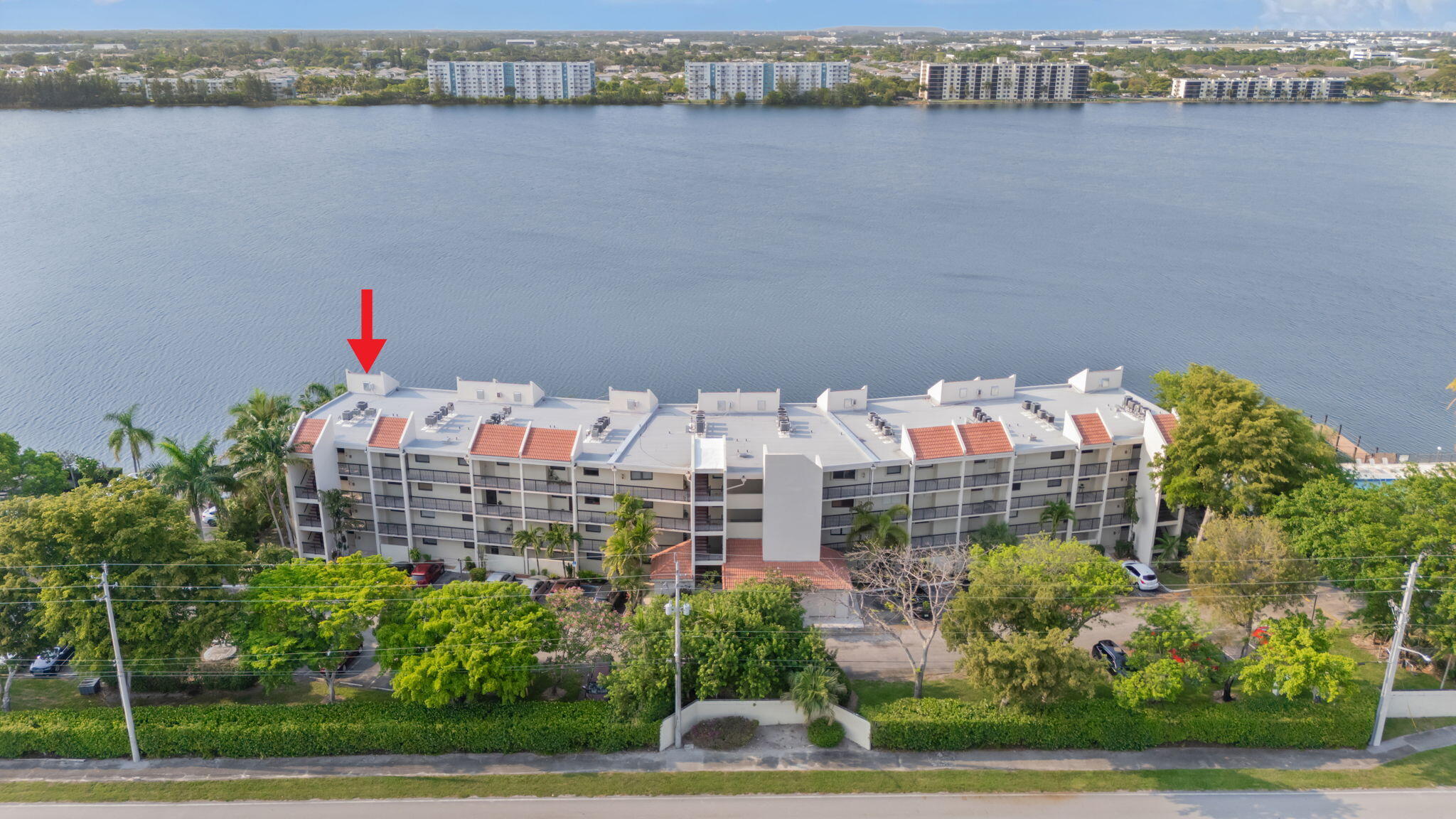 LAKE EMERALD CONDOMINIUM NO SIX - Residential