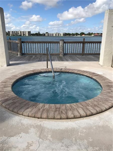 LAKE EMERALD CONDOMINIUM NO SIX - Residential