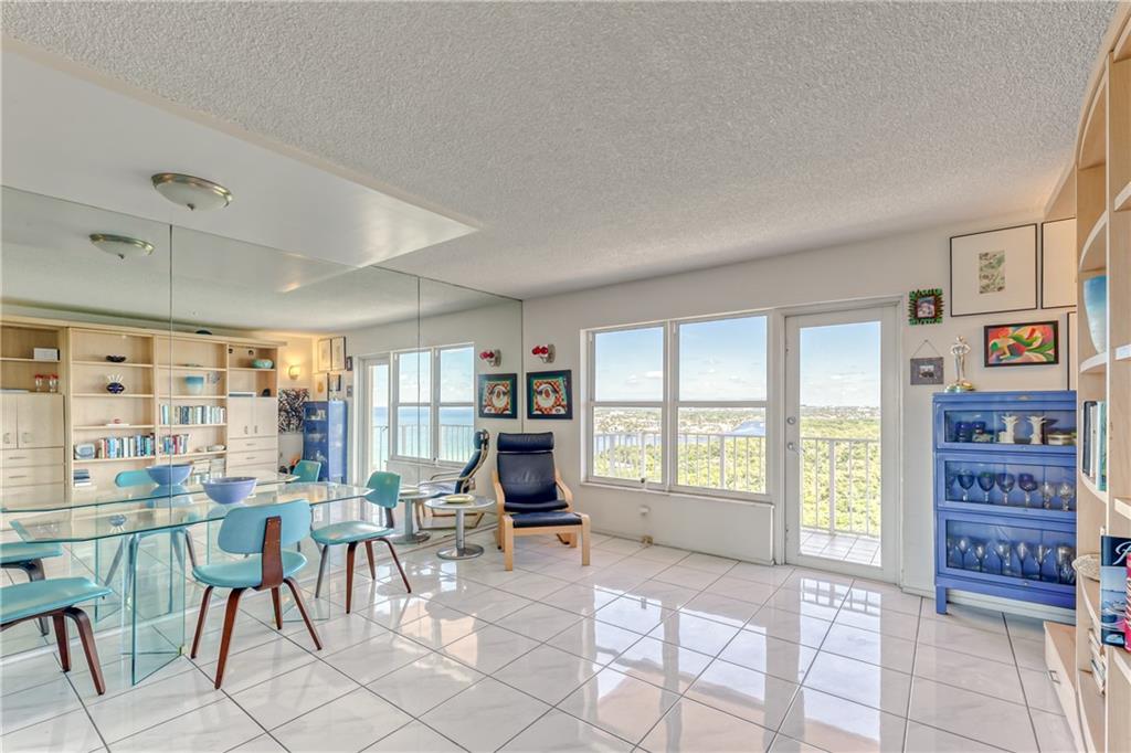 Carlton Tower - Residential