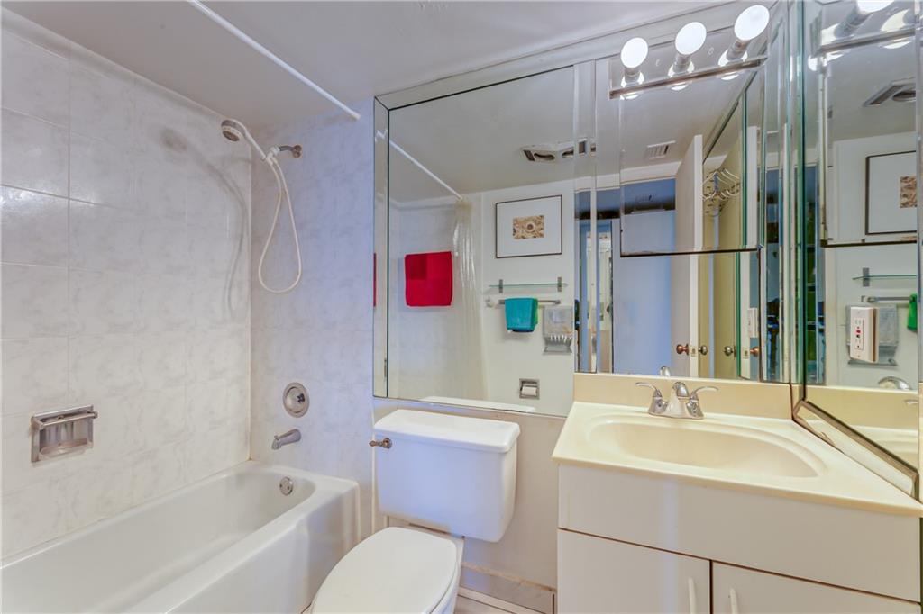 Carlton Tower - Residential