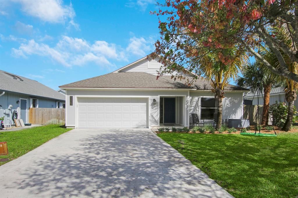 Photo of 6324 SE Ames Way, Hobe Sound, FL 33455 (MLS # R10692683)