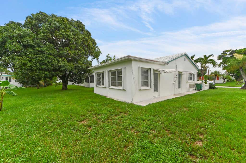 Photo of 6805 NW 75TH Court, Tamarac, FL 33321 (MLS # B26061160)