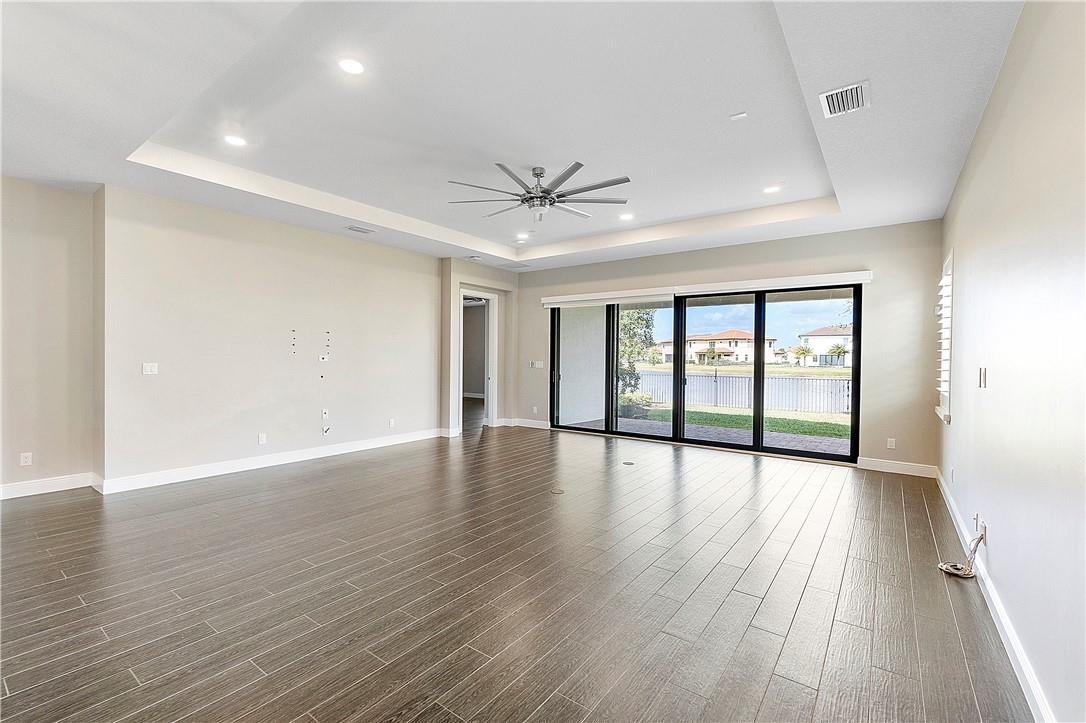 Parkland Bay - Residential