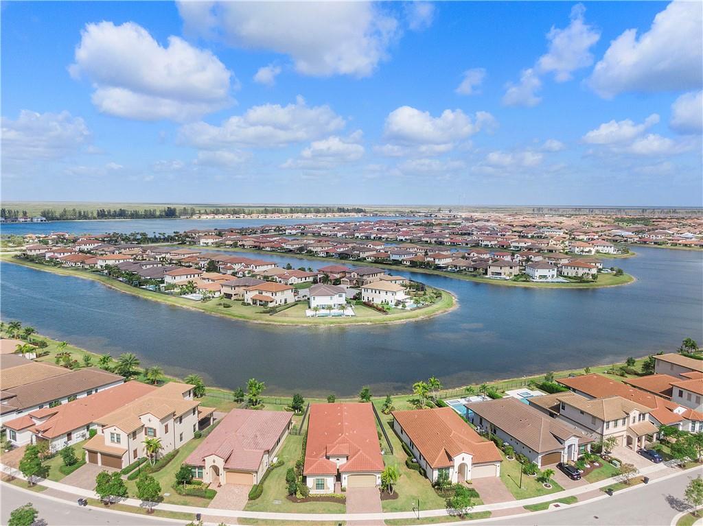 Parkland Bay - Residential