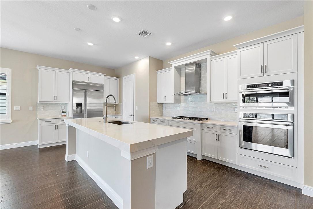 Parkland Bay - Residential