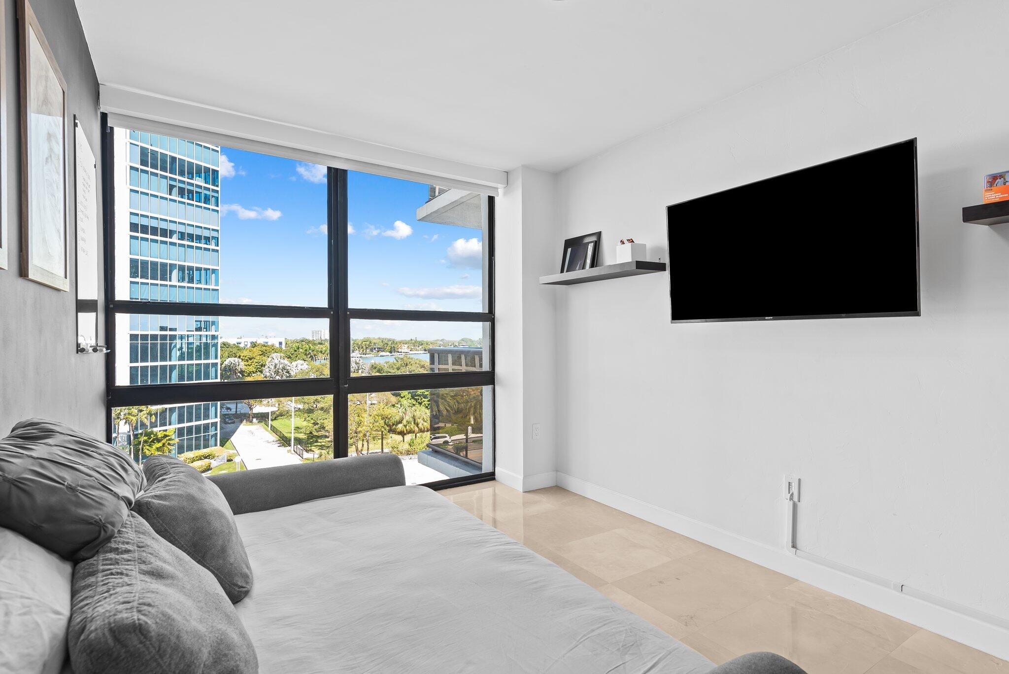 CHARTER CLUB CONDO - Residential Lease