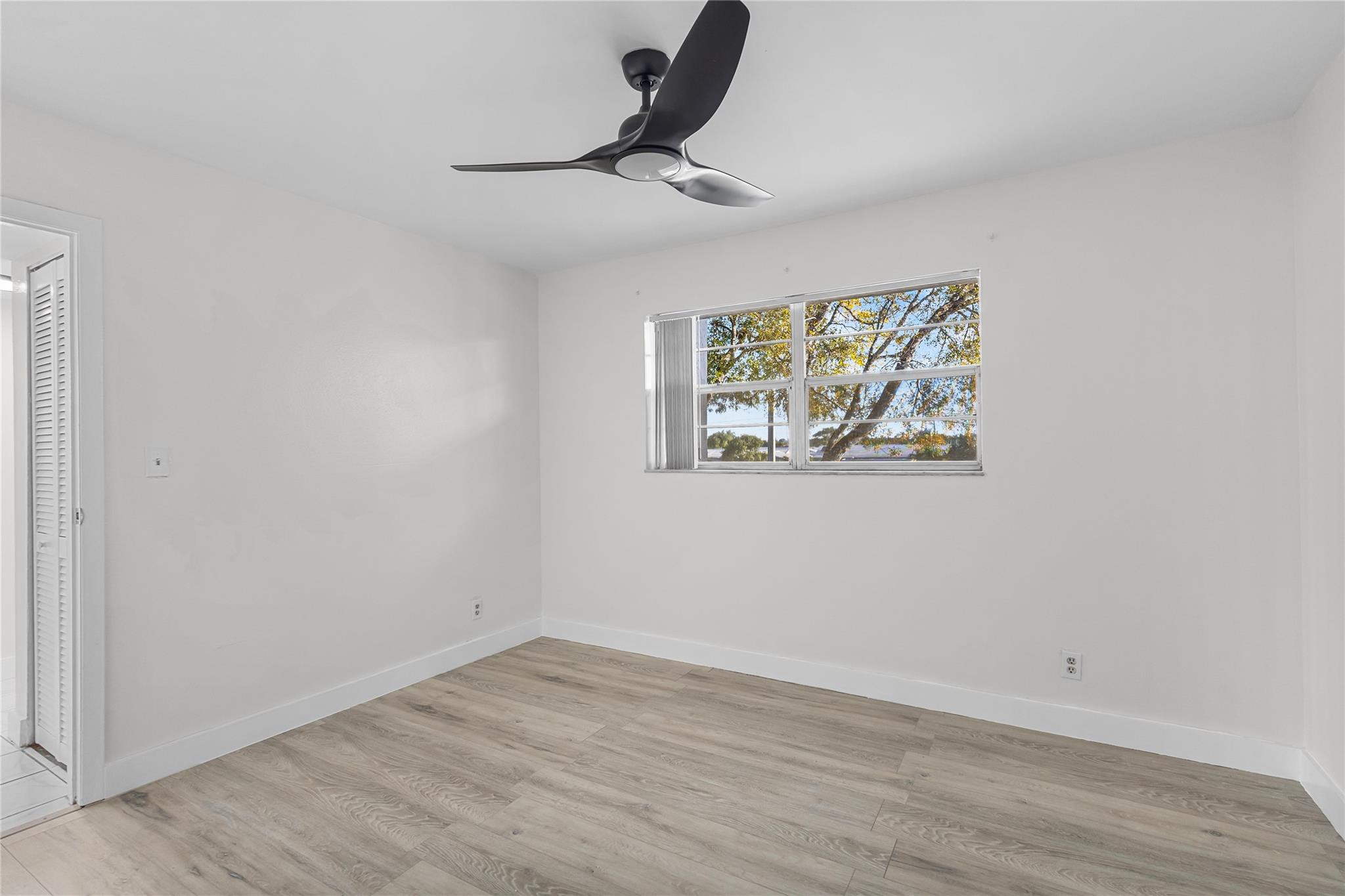 FAIRWAYS OF TAMARAC - Residential