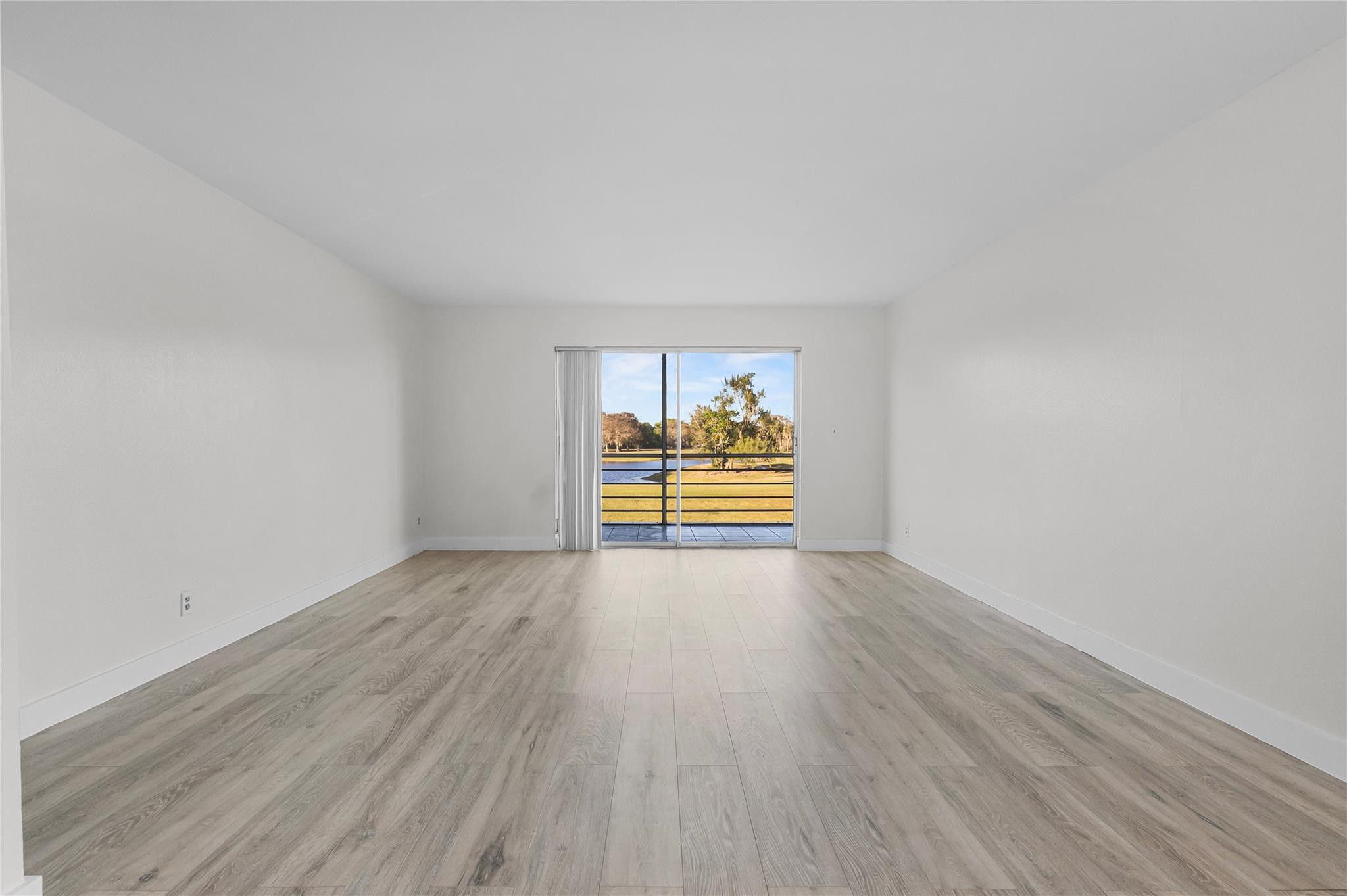 FAIRWAYS OF TAMARAC - Residential
