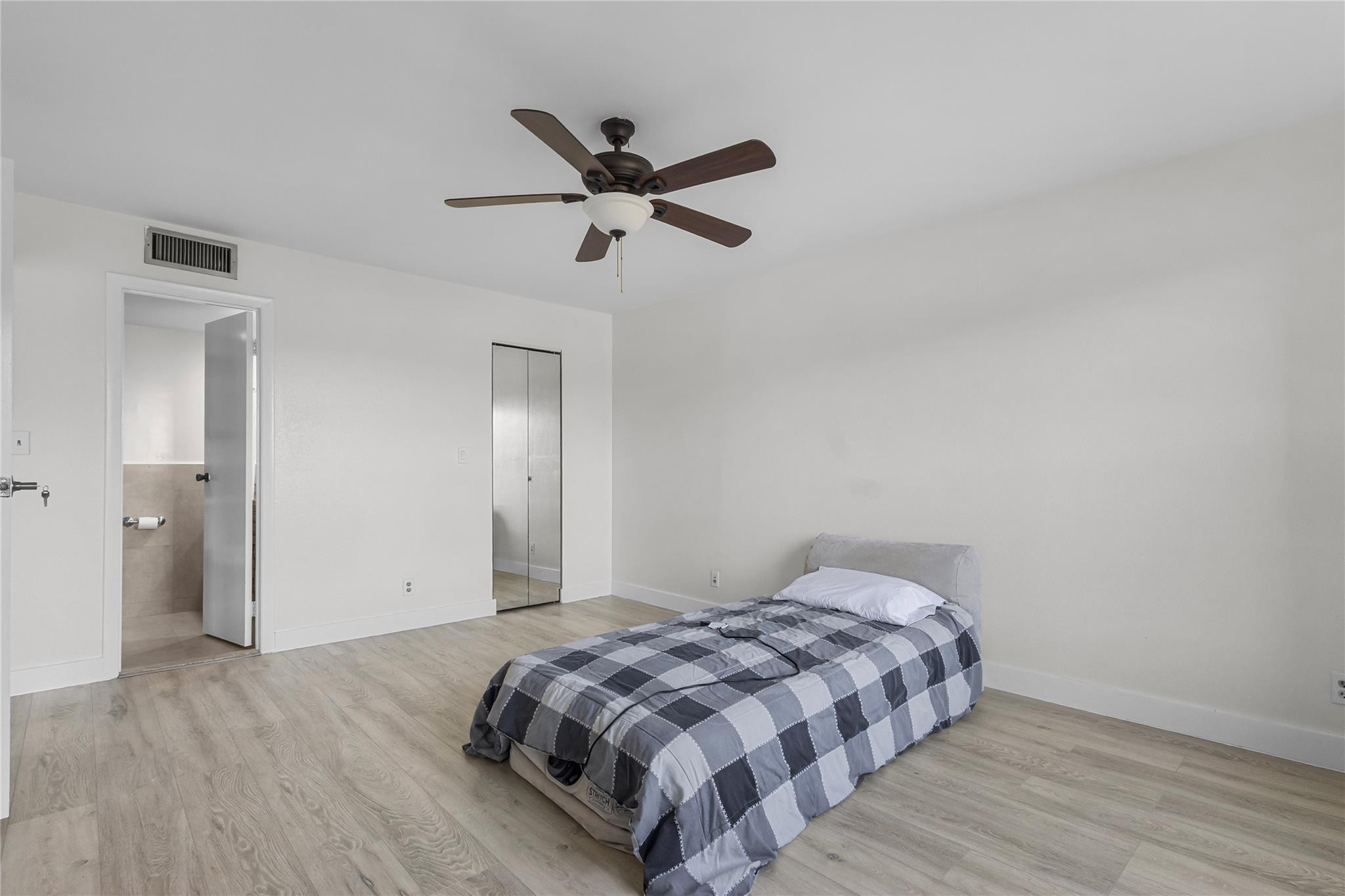 FAIRWAYS OF TAMARAC - Residential