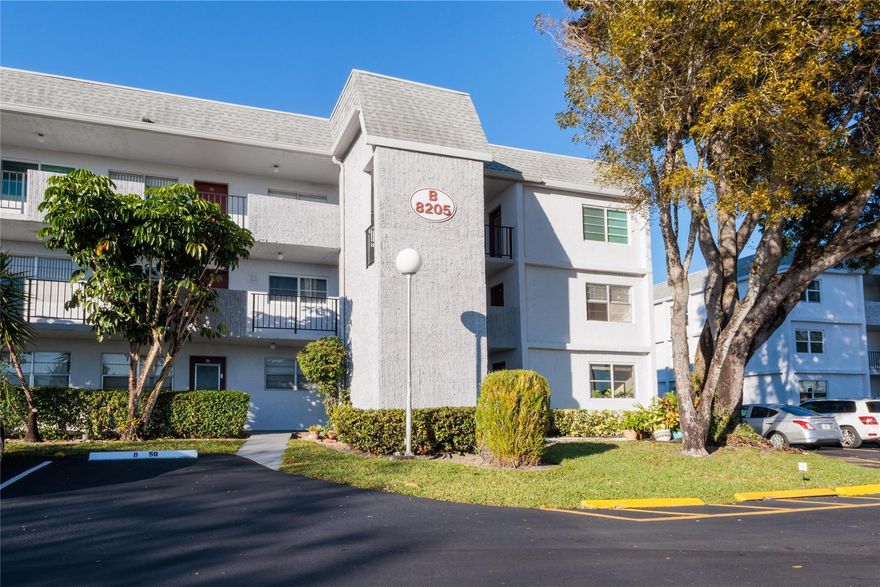 This 2 bedrooms 2 bathrooms corner unit has it all, well maintained and great location. Enjoy the Serenity and beautiful views of canal and golf course right from the living room, kitchen and master bedroom. This unit has been freshly painted with a modern kitchen and newer appliances, Laminate and tile flooring through out the unit. Stackable Washer and Dryer with plenty of storage. This unit is move in ready. Oversized screen in porch over. Community has a clubhouse and pool. This is a 55+ community. Walking distance to grocery store and restaurants. Close to major highways, shopping and public transportation. Extra storage outside the unit.