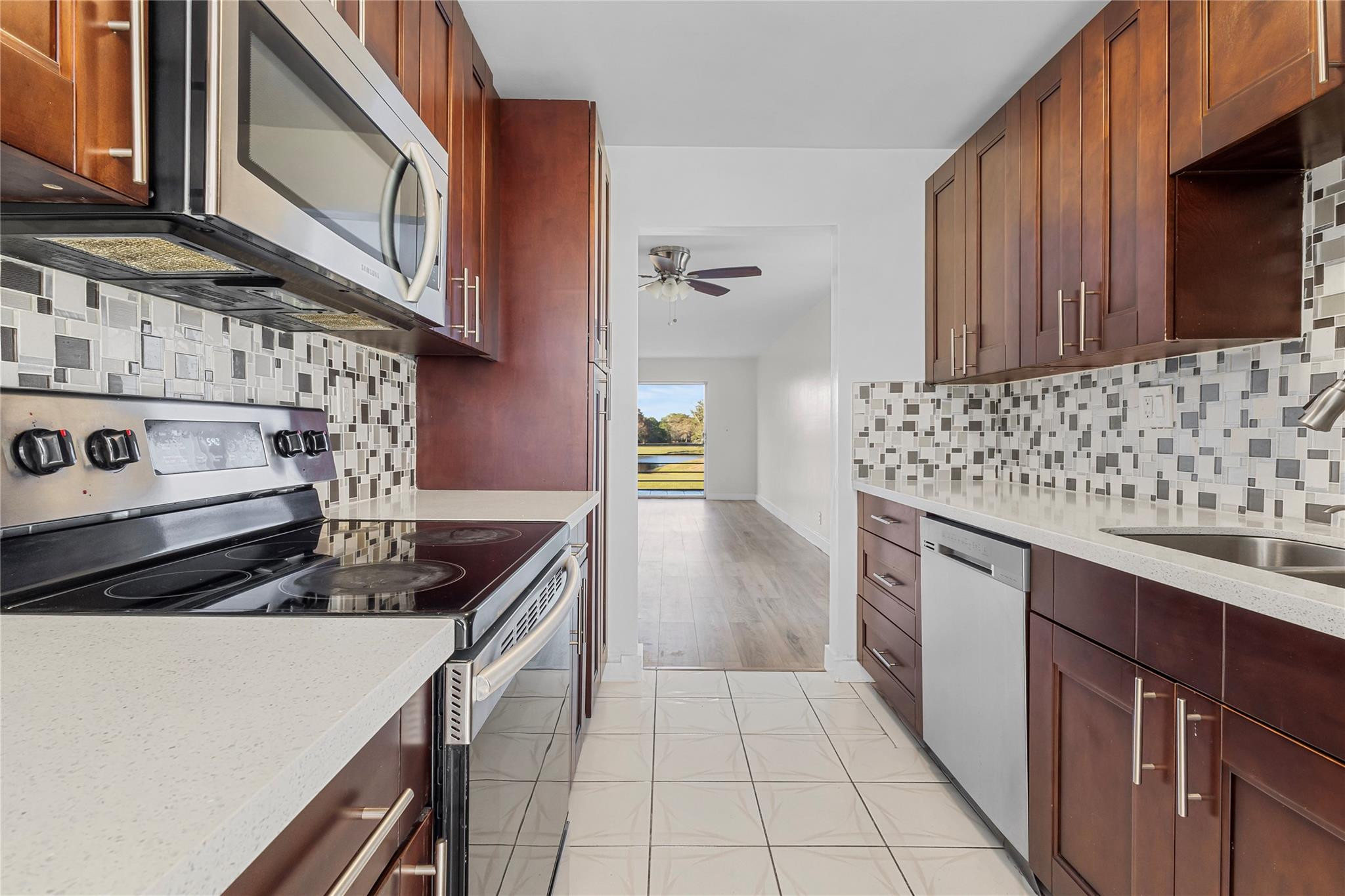 FAIRWAYS OF TAMARAC - Residential