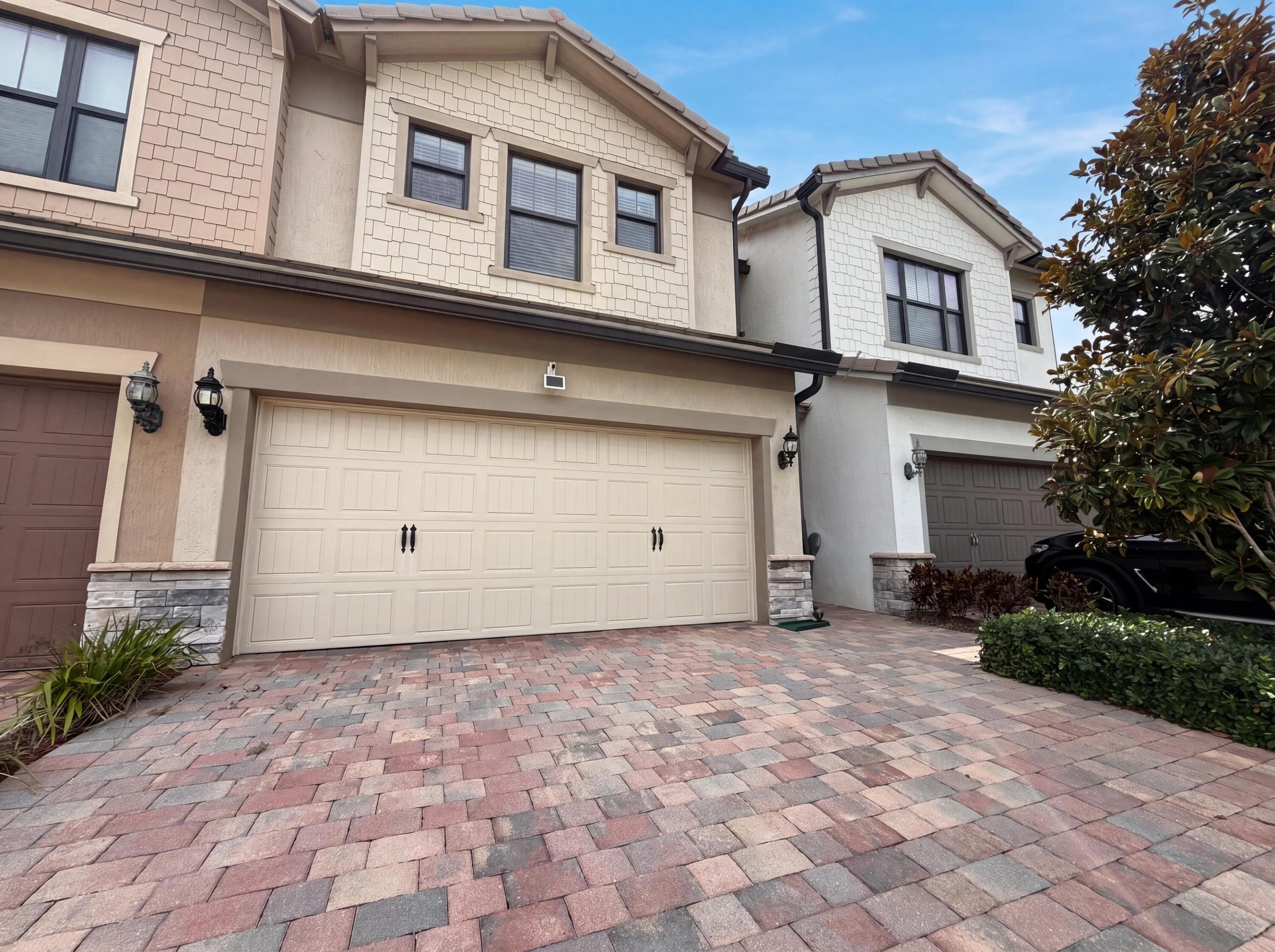 Properties 4739 Eventing Street