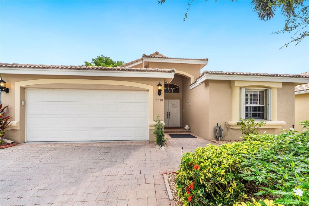 Photo of 13810 Via Nadina, Delray Beach, FL 33446 (MLS # F10450534)