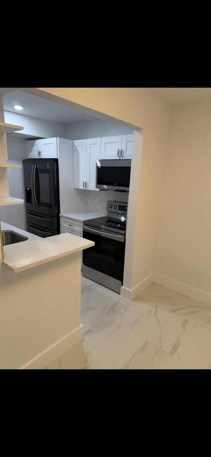 qual hollow condo - Residential Lease