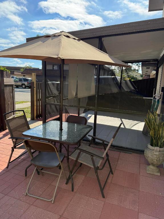 qual hollow condo - Residential Lease