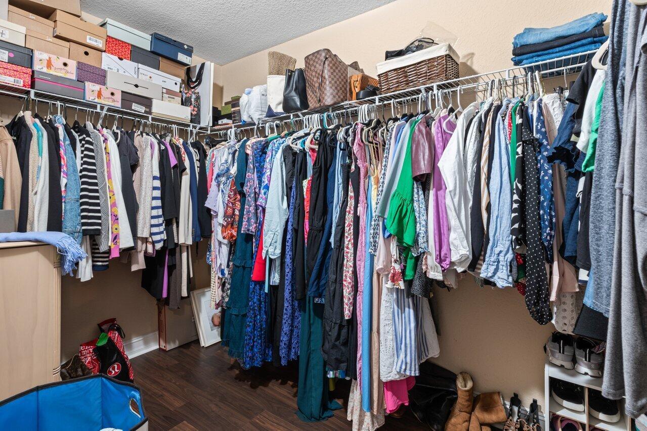 CANYON SPRINGS - Residential