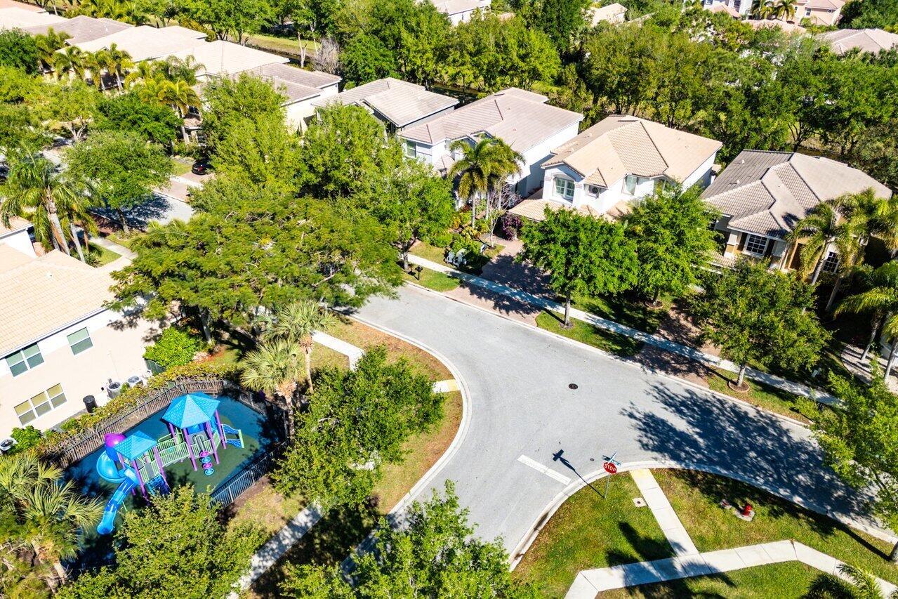 CANYON SPRINGS - Residential