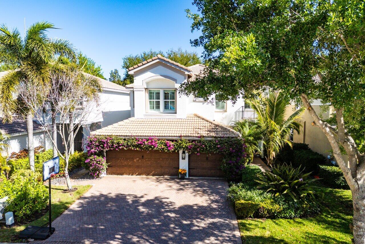 7931 Emerald Winds Circle