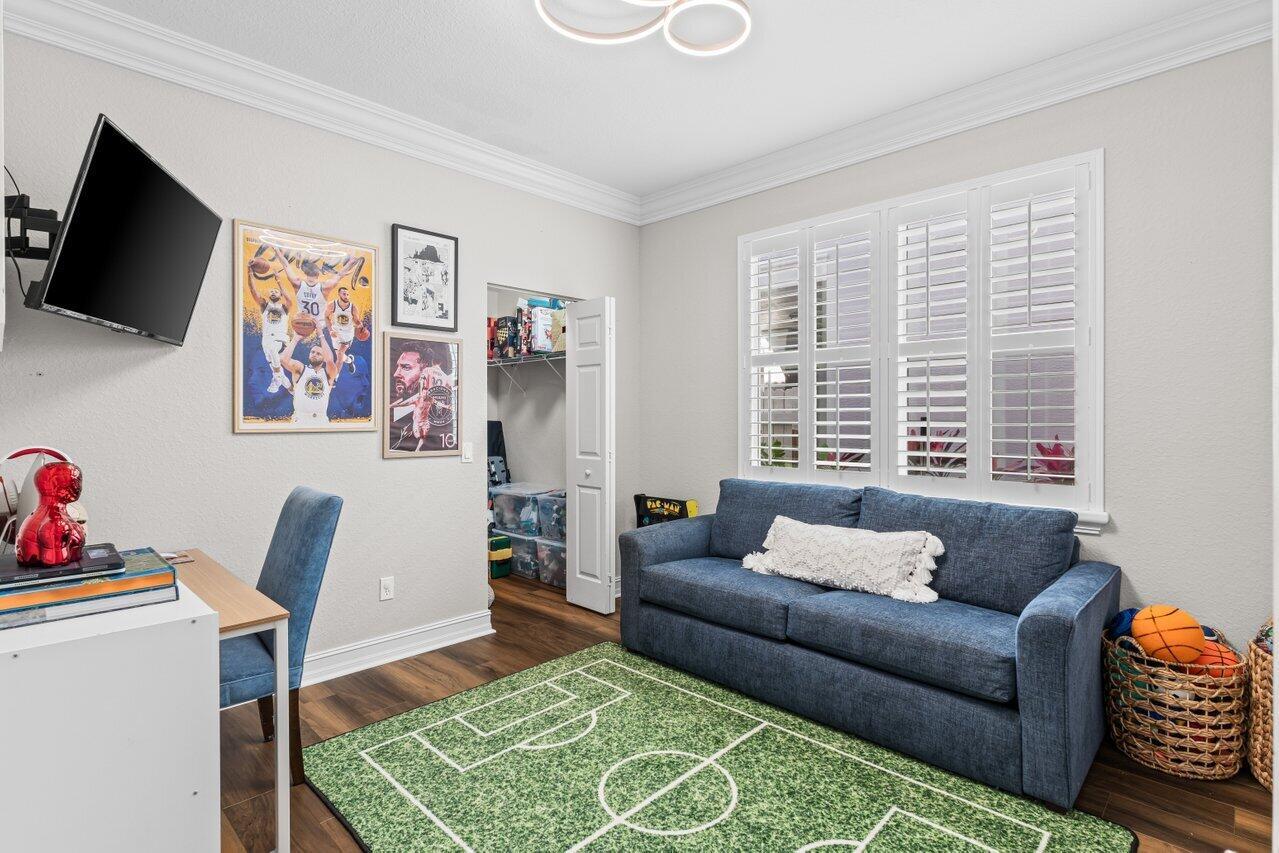 CANYON SPRINGS - Residential