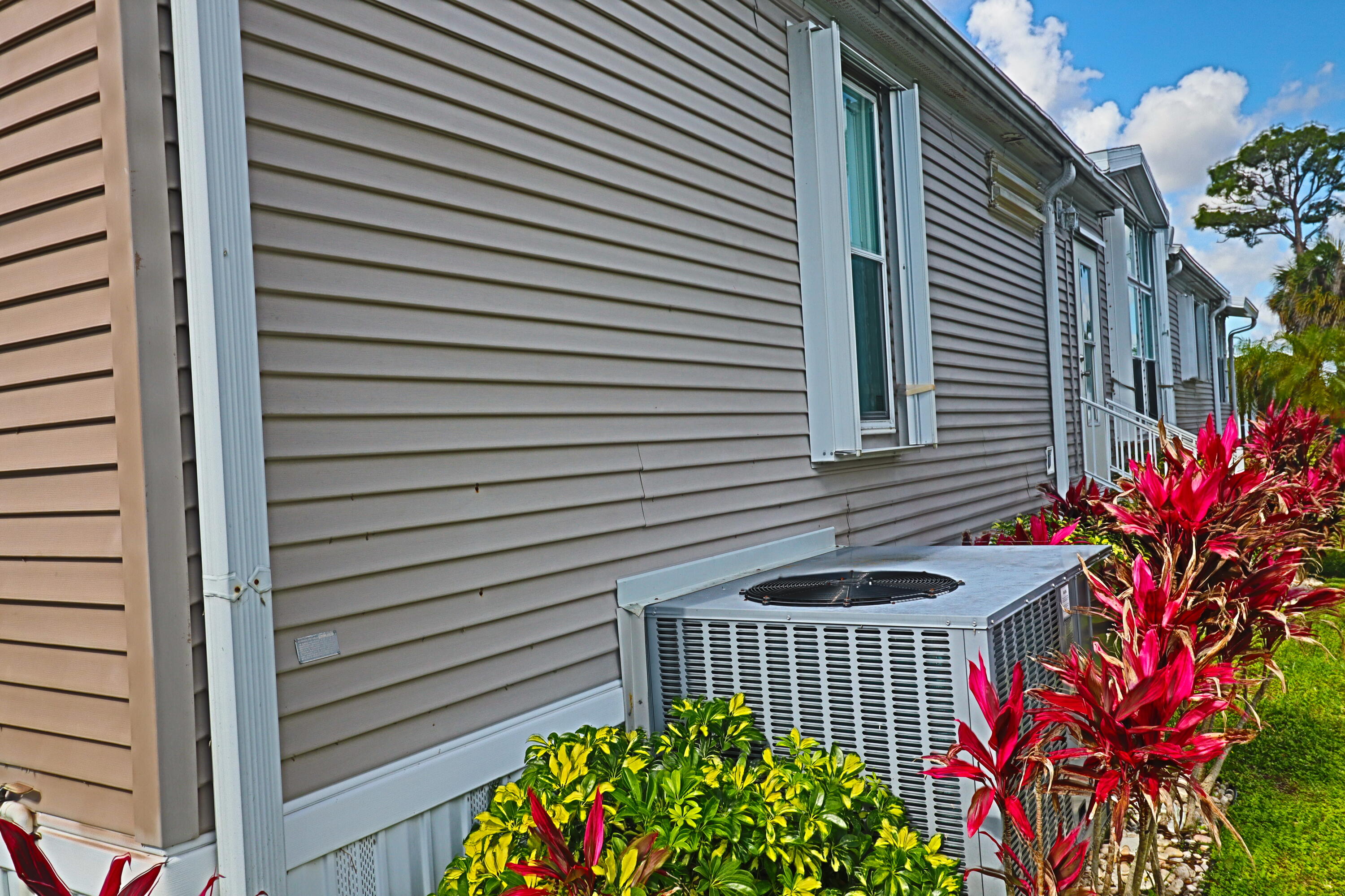 JAMAICA BAY MOBILE HOME CO OP - Residential