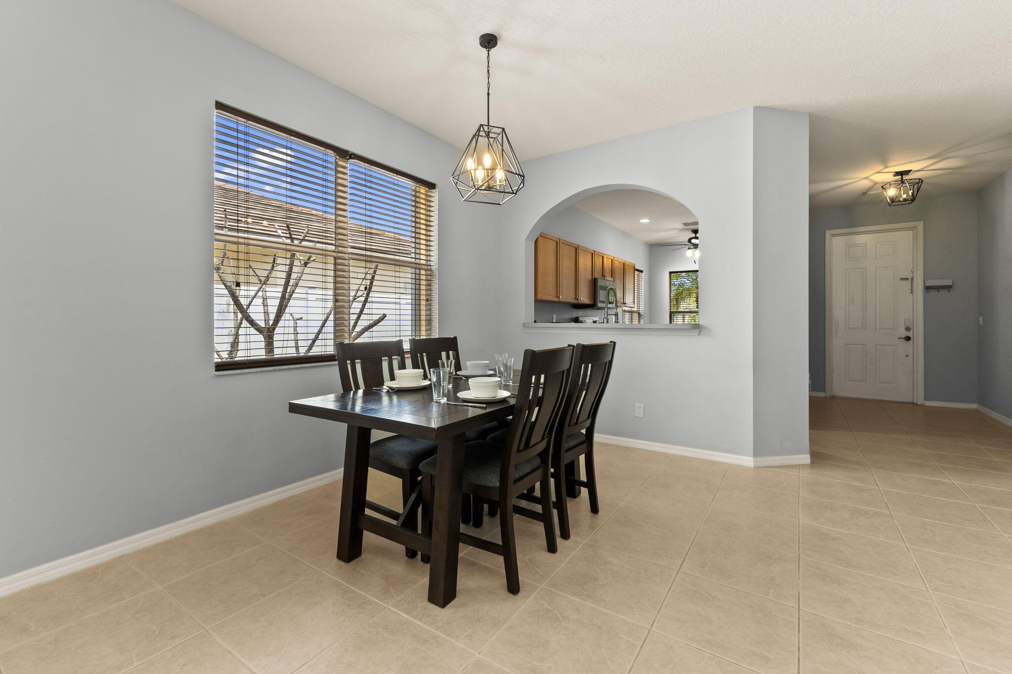 LAKEFOREST POINTE - Residential