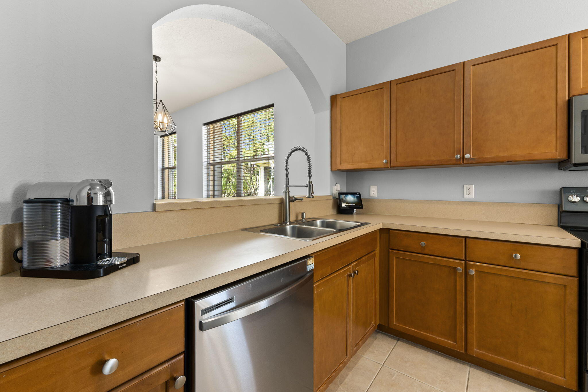 LAKEFOREST POINTE - Residential