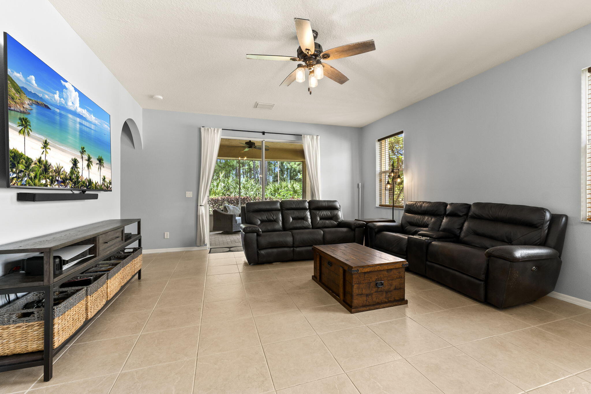 LAKEFOREST POINTE - Residential