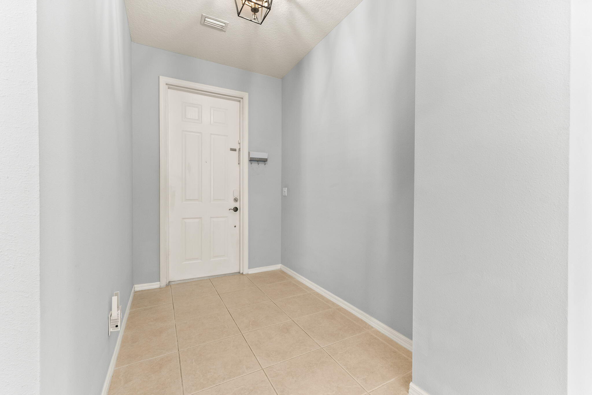 LAKEFOREST POINTE - Residential