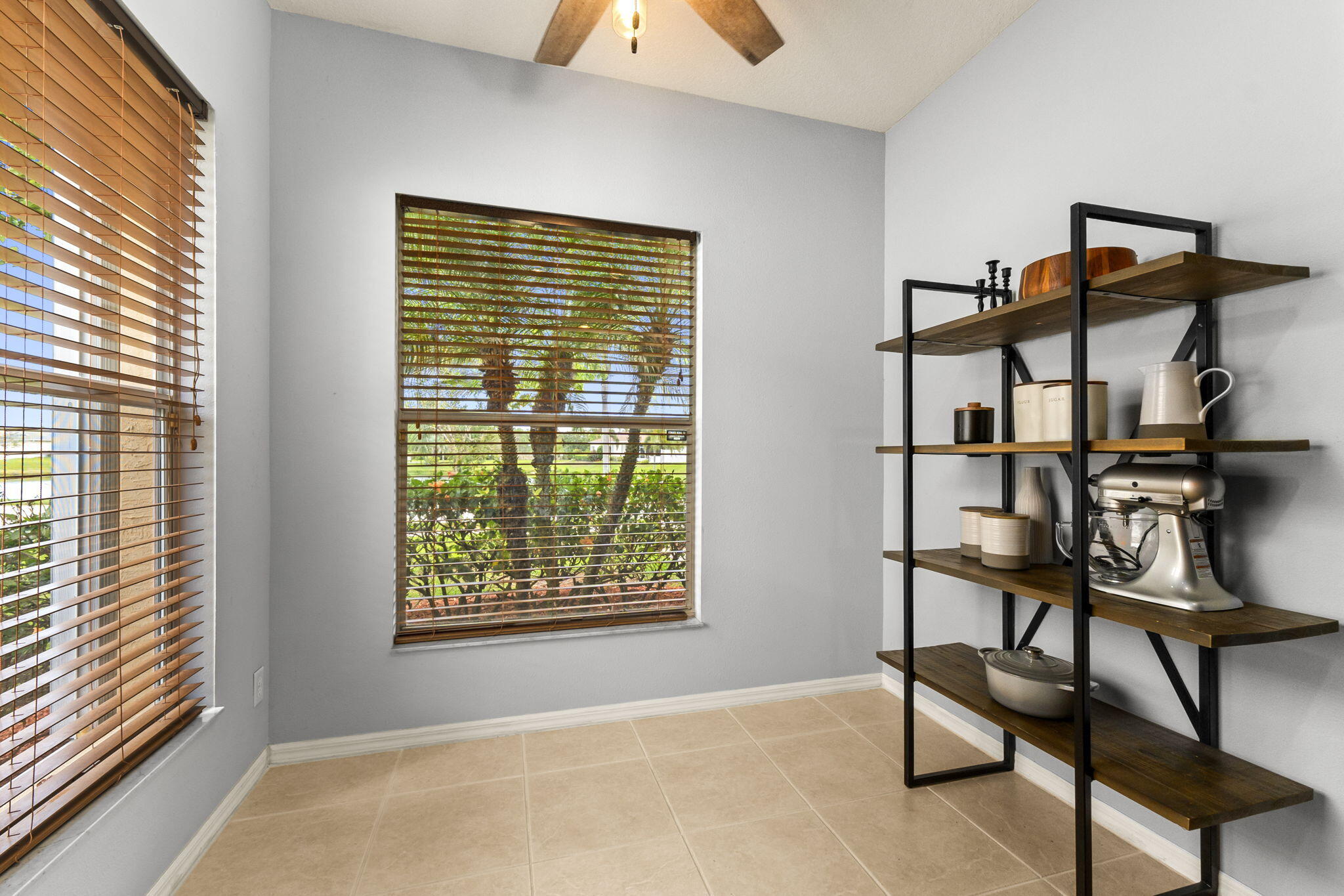 LAKEFOREST POINTE - Residential