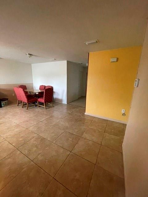 EAST VIEW GARDENS - Residential Lease