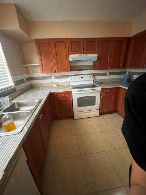 EAST VIEW GARDENS - Residential Lease