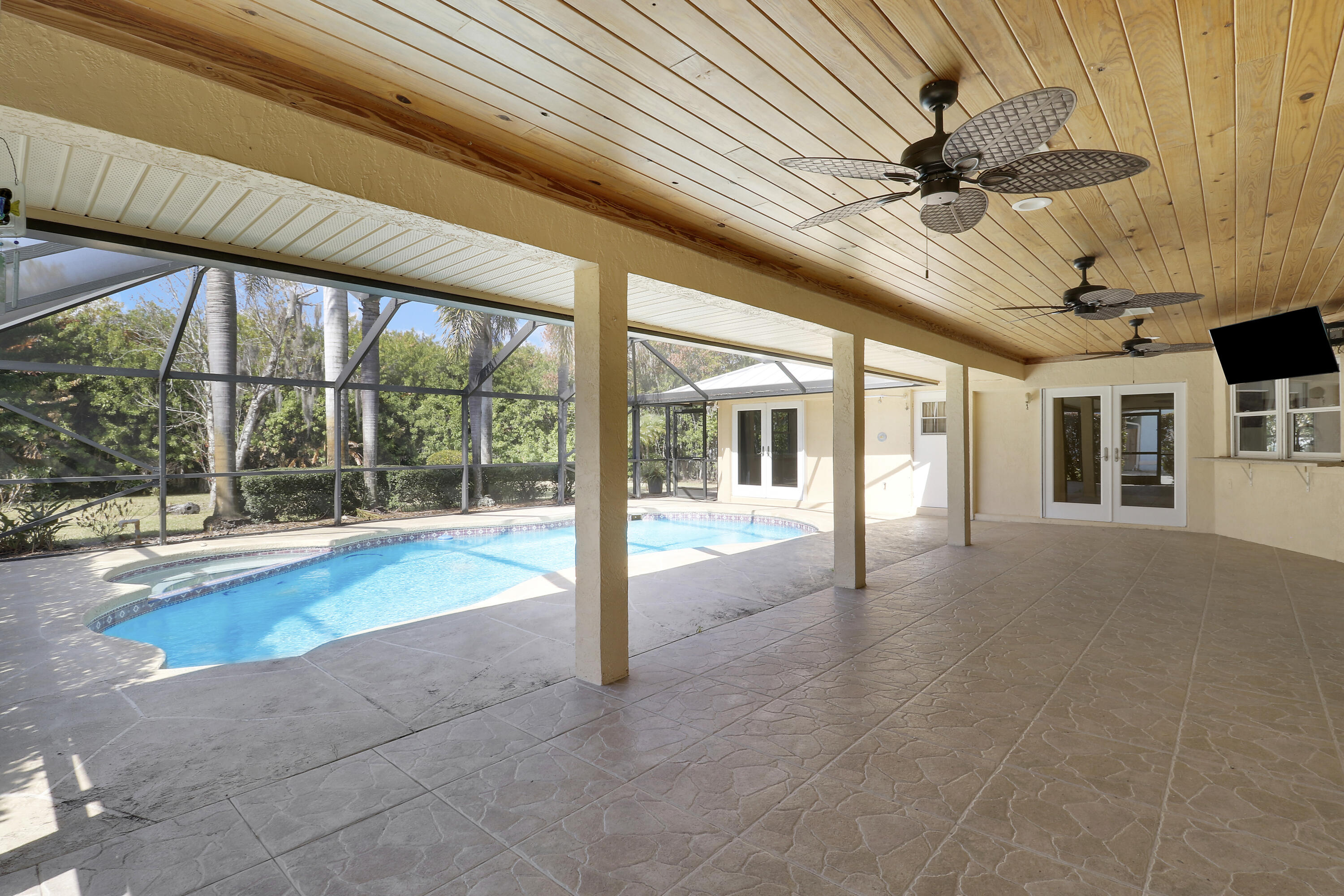 VIKINGS LANDING - Residential