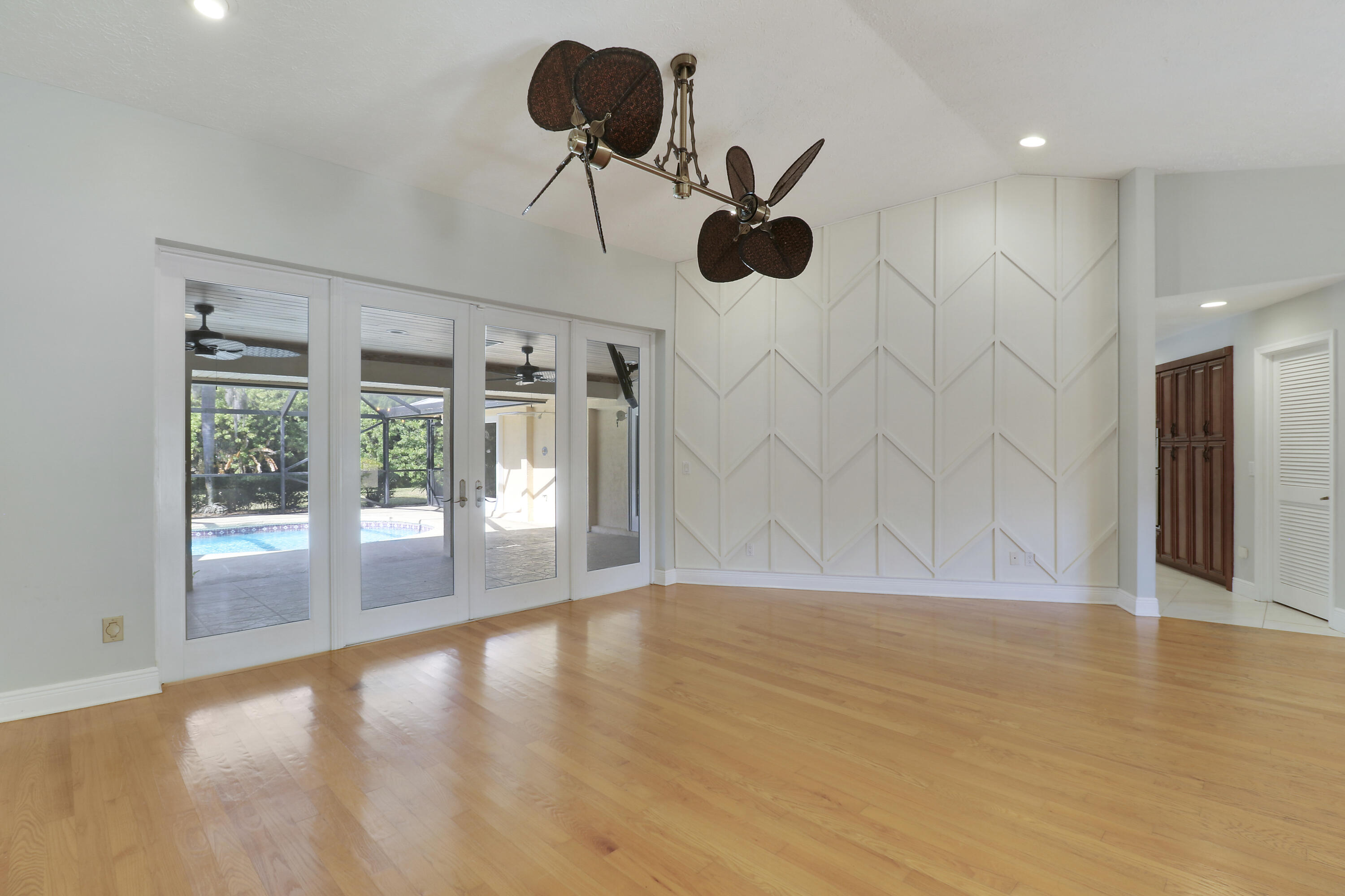 VIKINGS LANDING - Residential