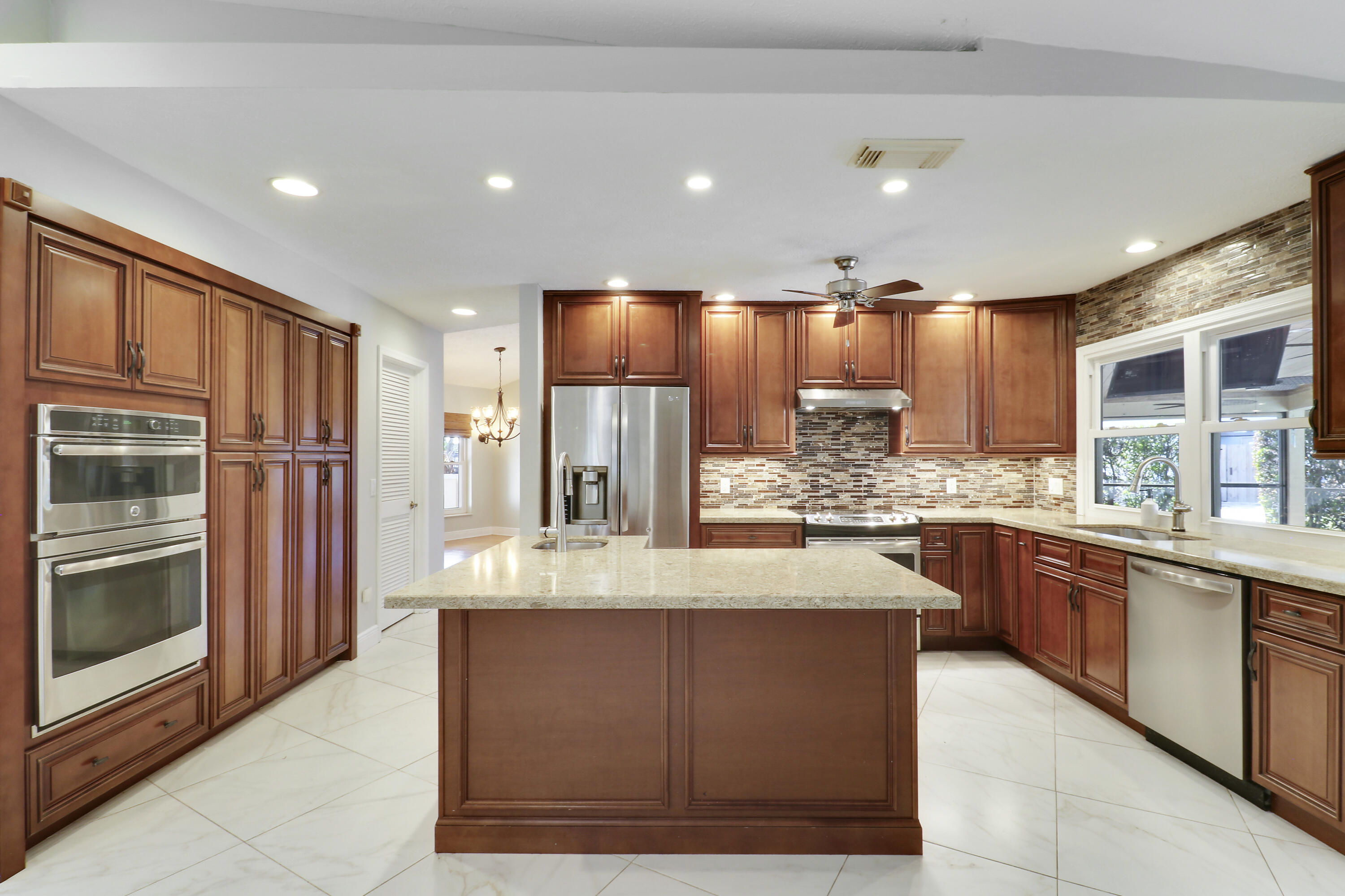 VIKINGS LANDING - Residential