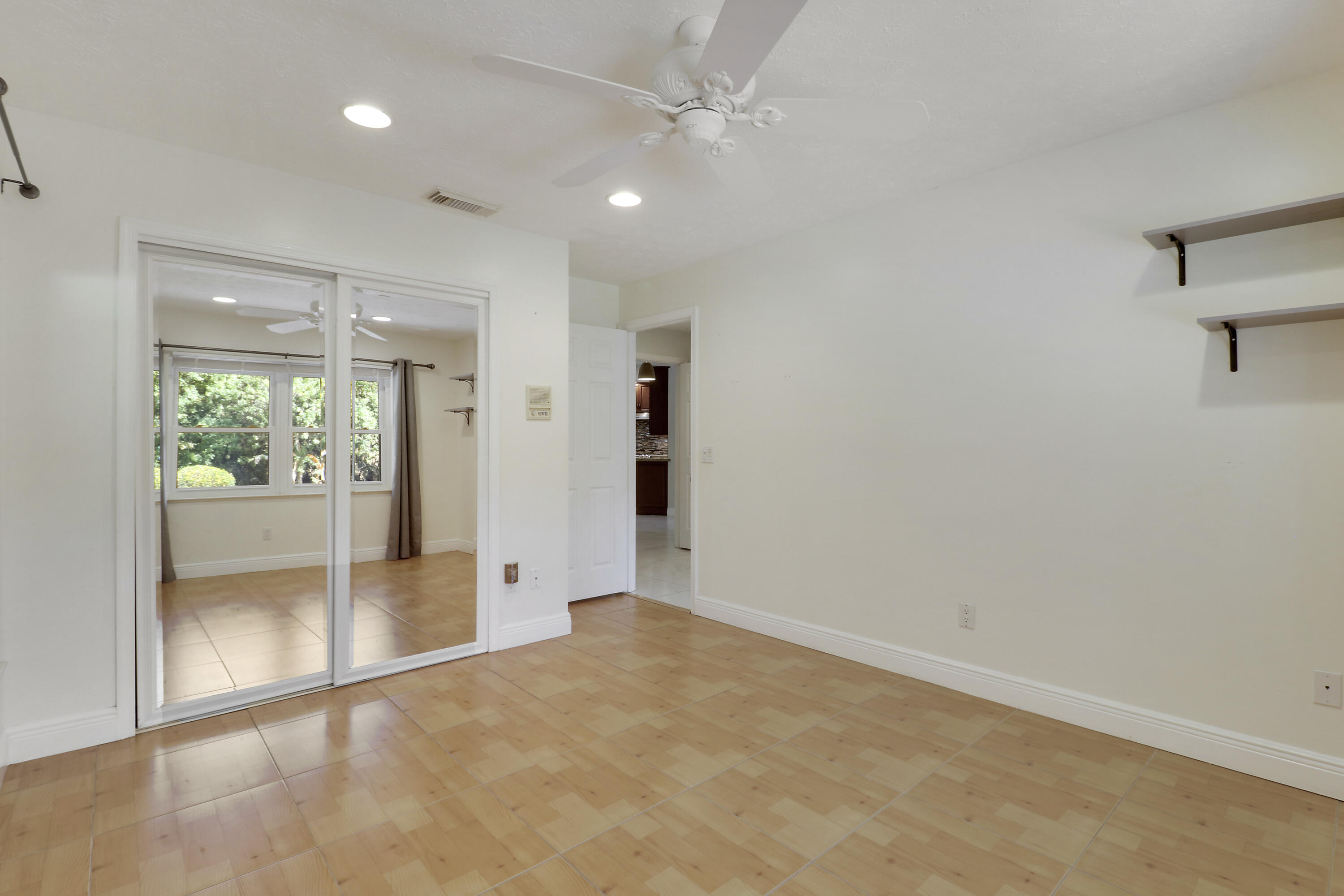 VIKINGS LANDING - Residential