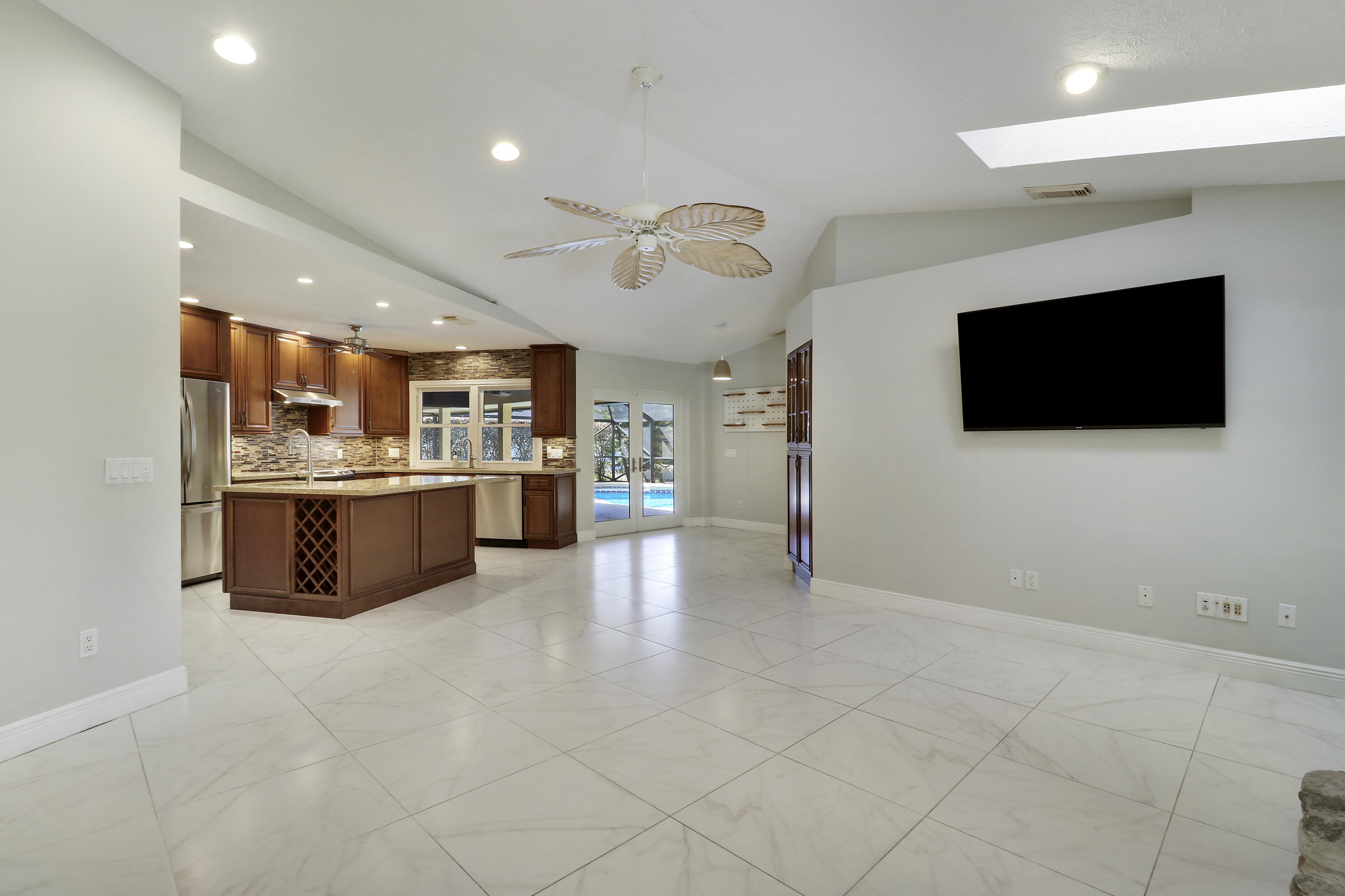 VIKINGS LANDING - Residential