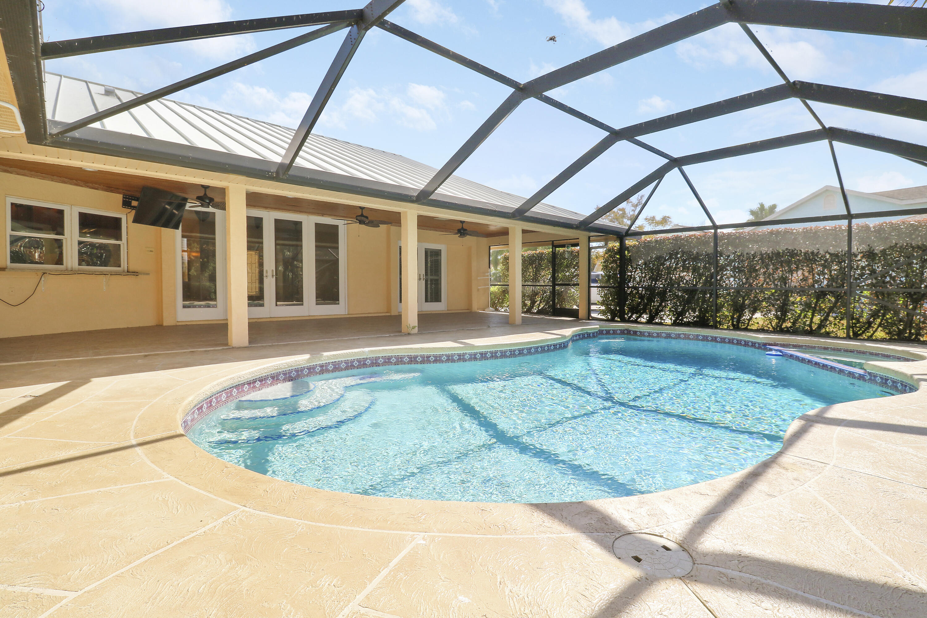 VIKINGS LANDING - Residential