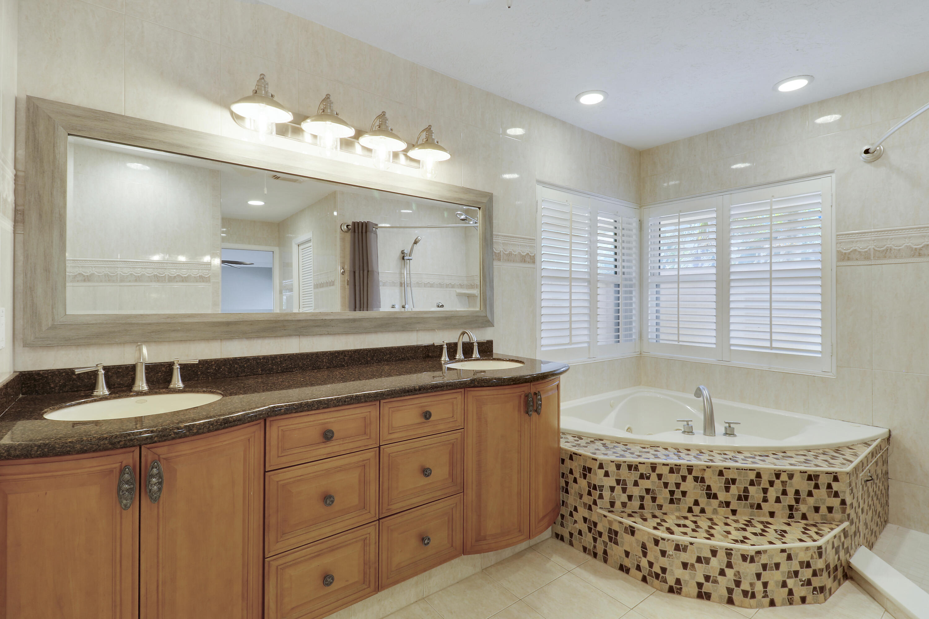 VIKINGS LANDING - Residential