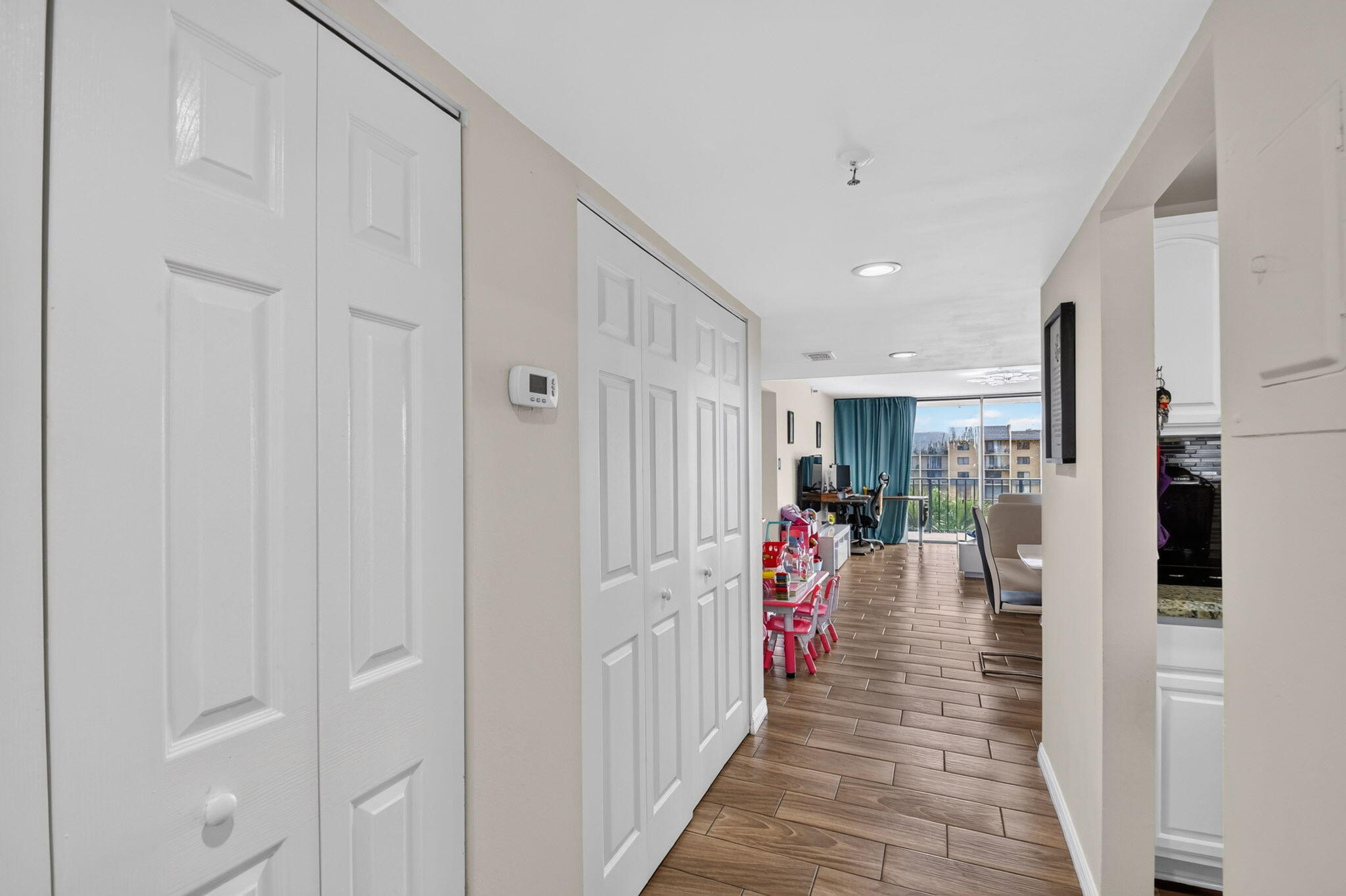2786 TENNIS CLUB Drive 407