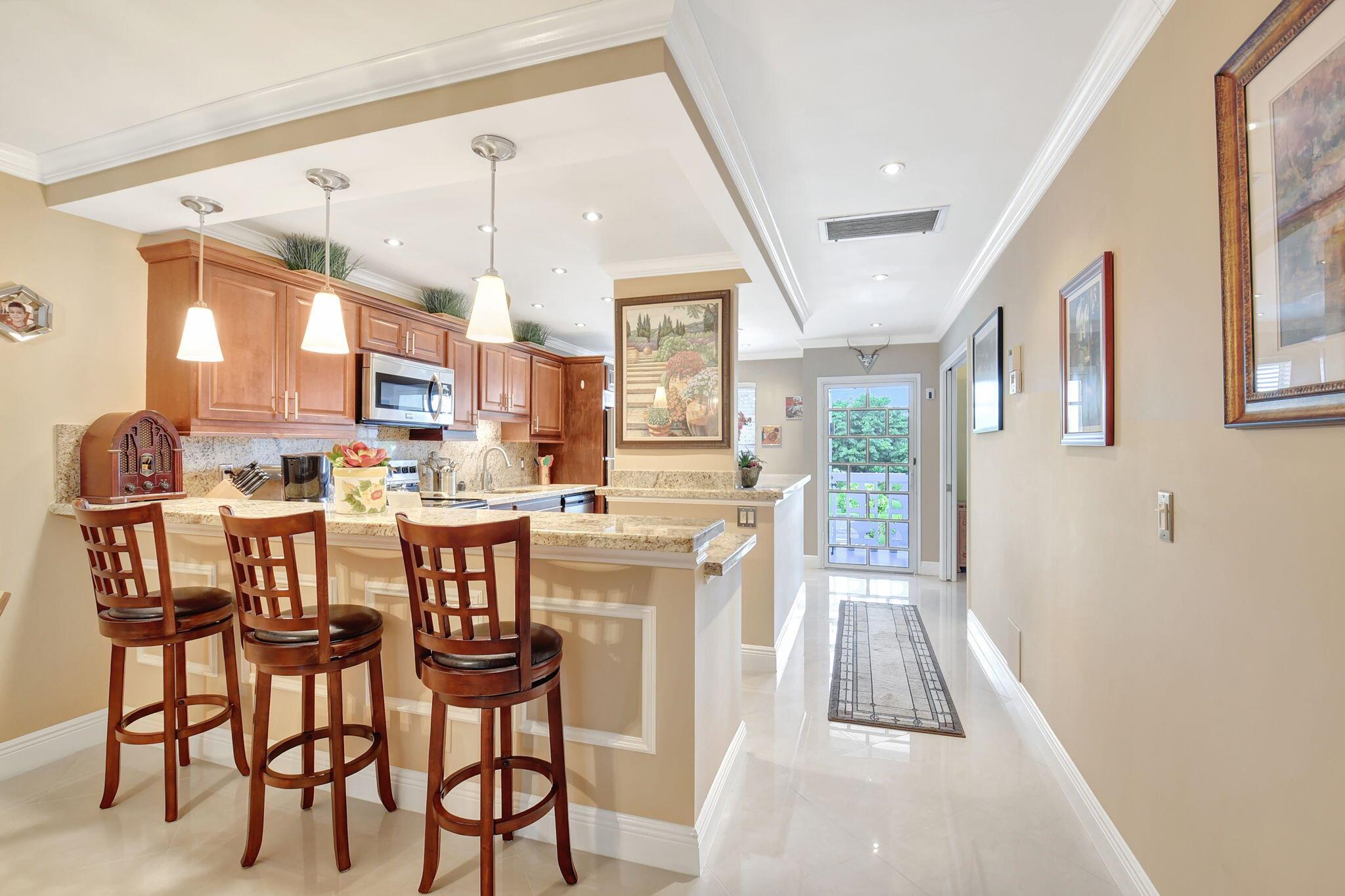 2721 SW 15th Street 203