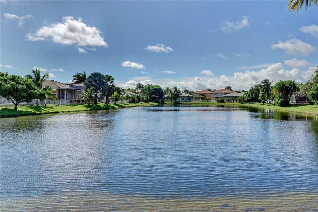 Wyndham Lakes West - Residential