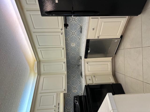 3625 La Aires Court B-1