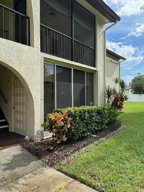 3625 La Aires Court Unit B-1, Greenacres, FL MLS: R11022989