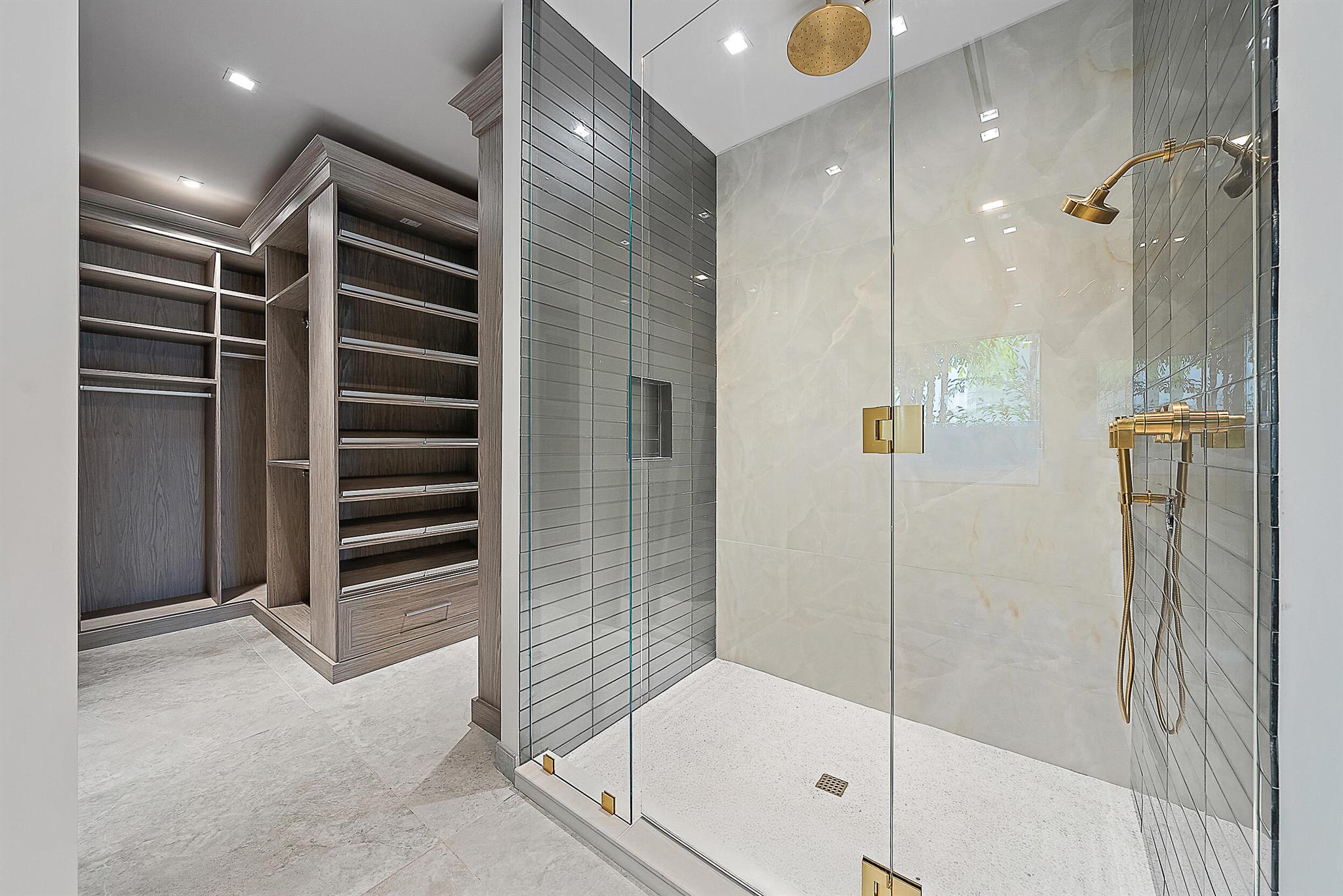 Admirals Cove - Residential