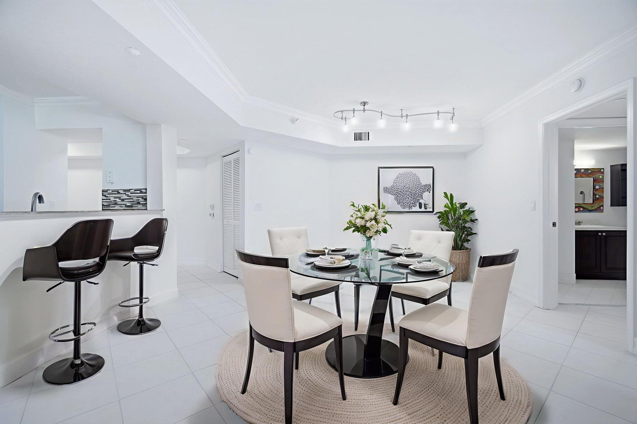 SOUTHAMPTON CONDOMINIUM H - Residential