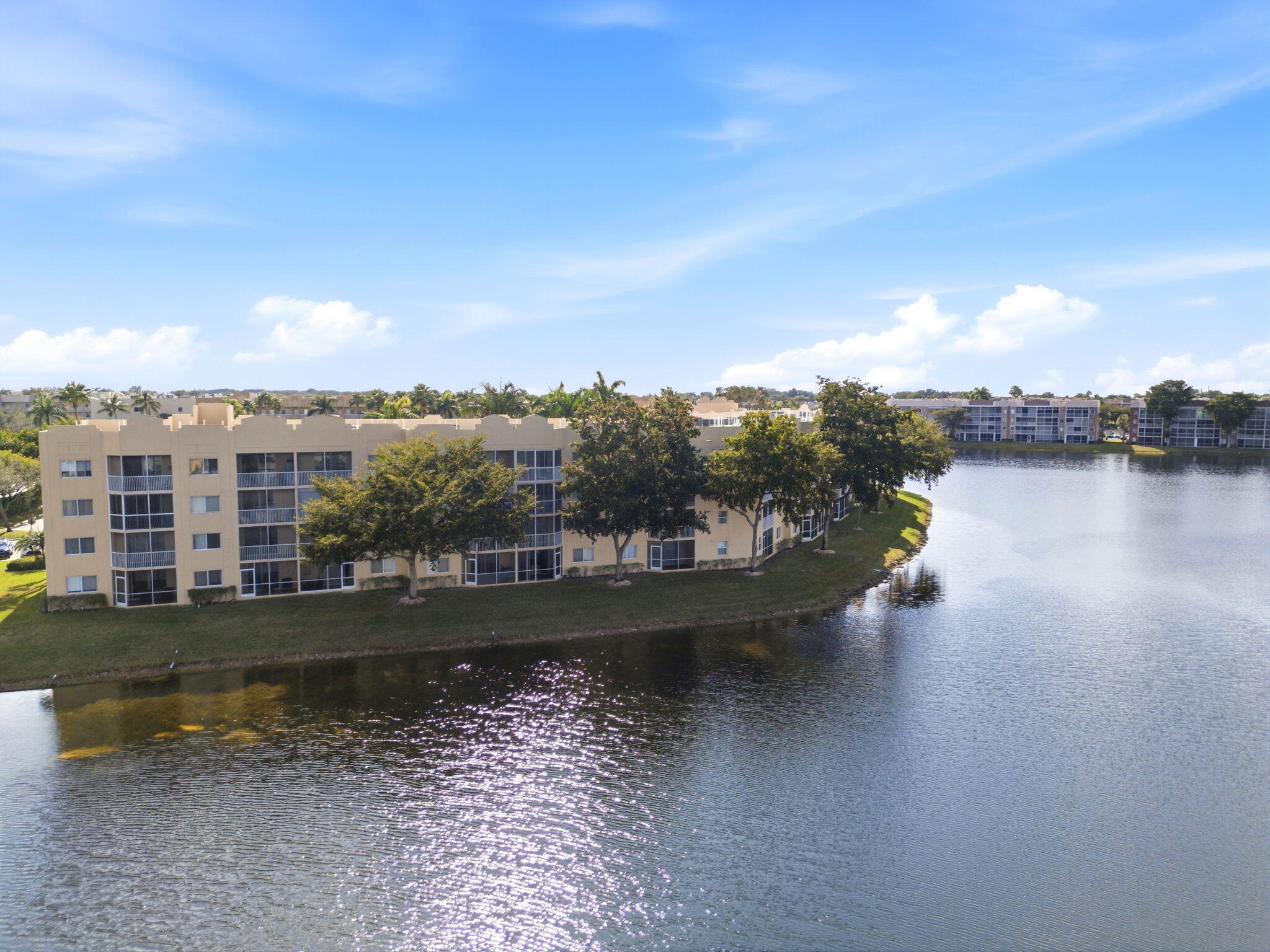 SOUTHAMPTON CONDOMINIUM H - Residential